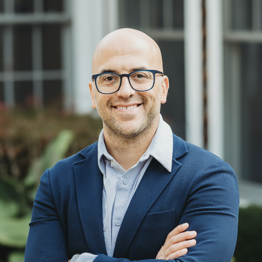 Kyle Roderick Headshot